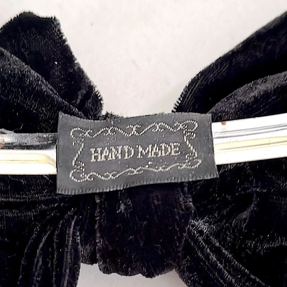 Badgley Mischka chic black